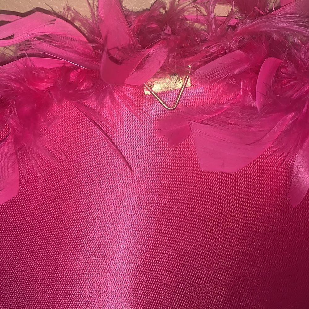 Pink Feather Round Mirror - Picture 5 of 8